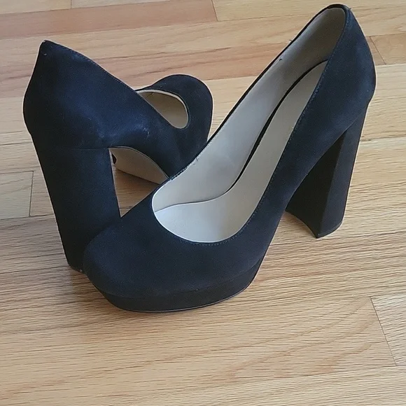 Nine West Black Suede Round-Toe Block Heel Pumps - Picture 3 of 3